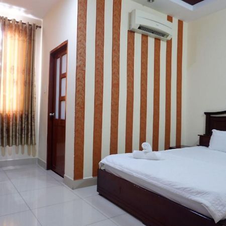 Reddoorz Tuan Viet Hotel Dinh Tien Hoang Ho Či Minovo Město Exteriér fotografie